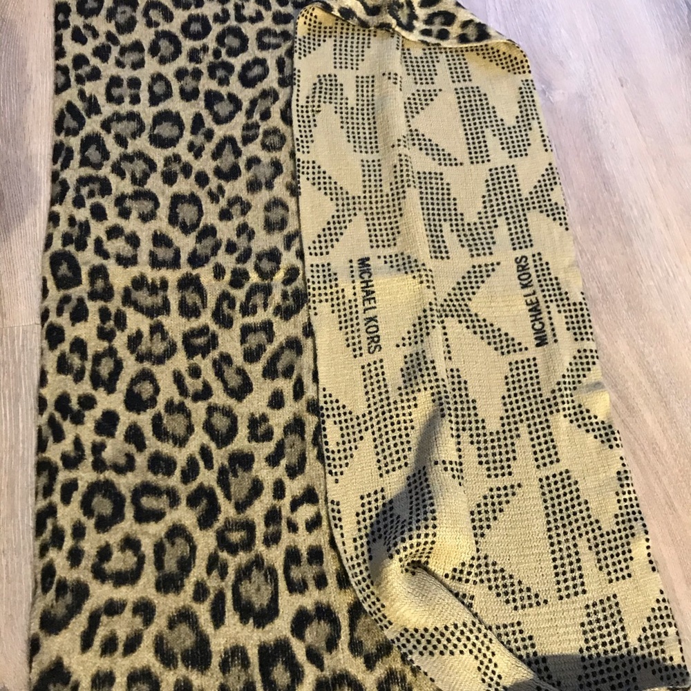 Michael Kors infinity scarf - brand new
